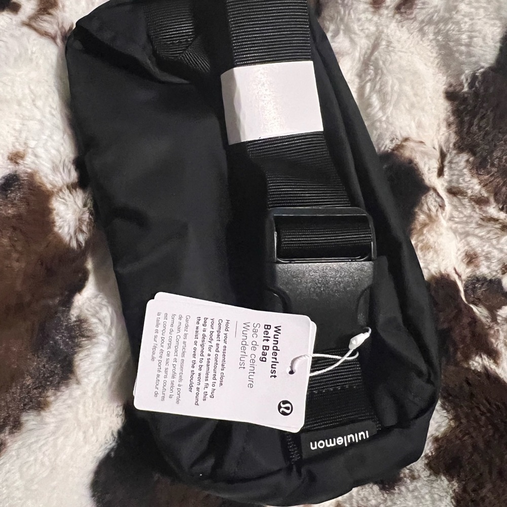 Lululemon wunderlust belt bag nwt